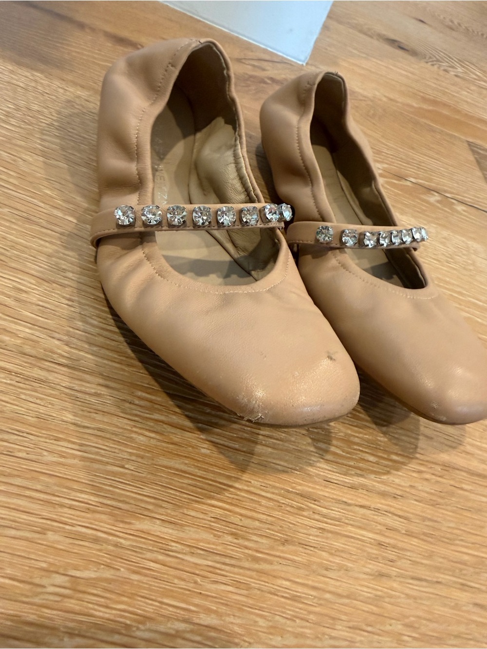Stuart Weitzman • Goldie Nude Heels - Picture 3 of 13